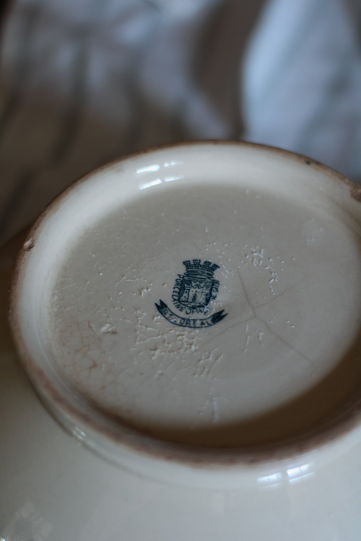 Antique French L’Oréal Porcelaine Opaque Soupière