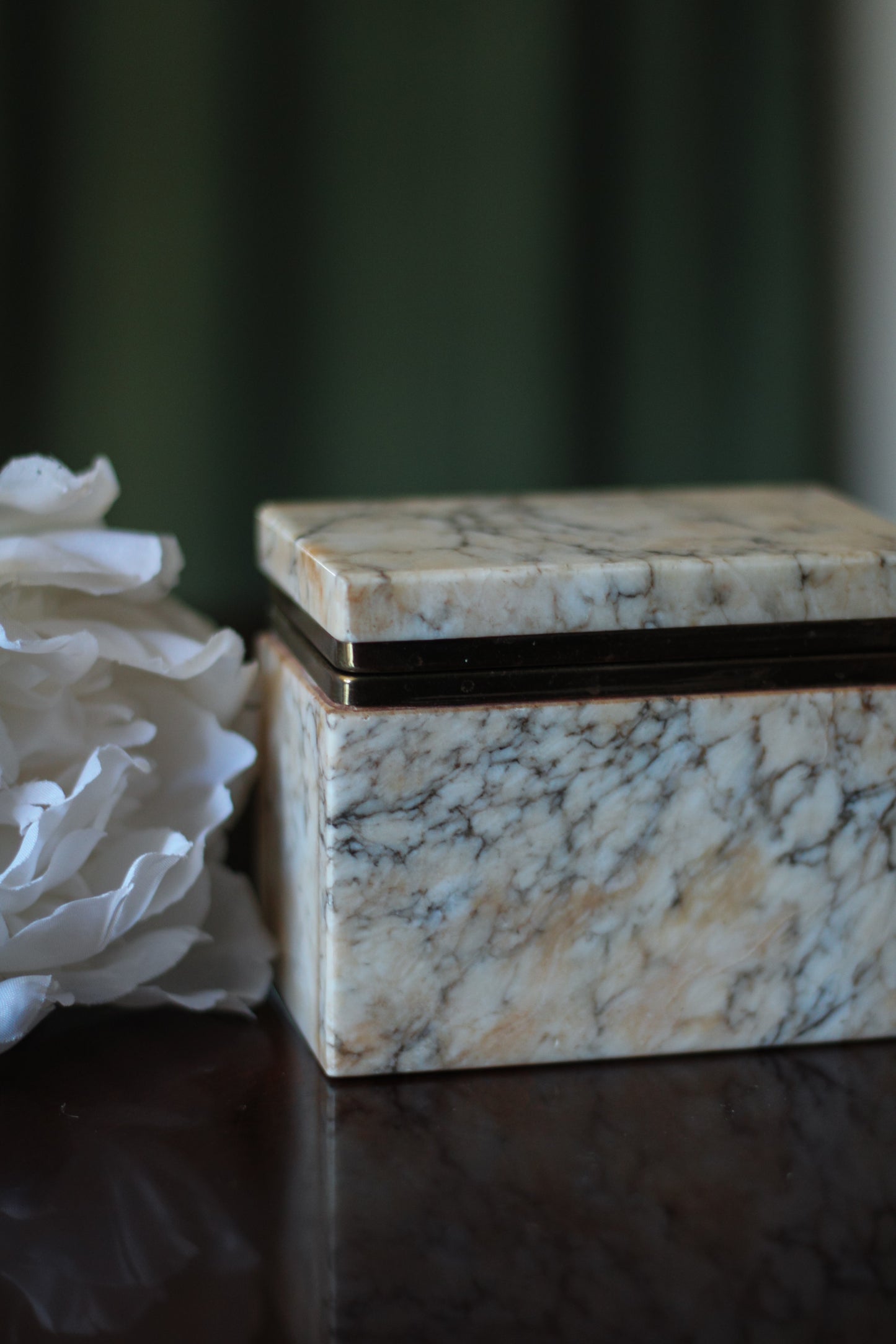 Mottahedeh Design Alabaster Box
