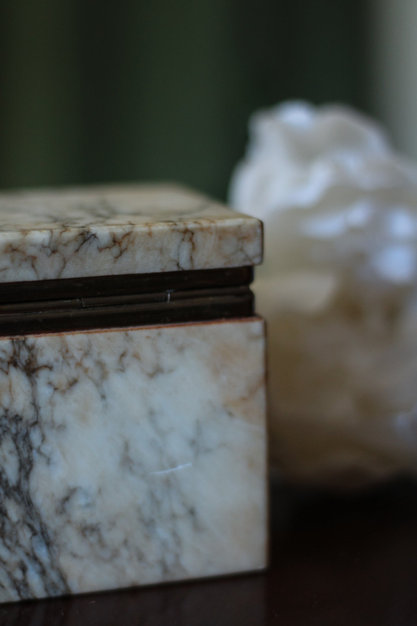 Mottahedeh Design Alabaster Box