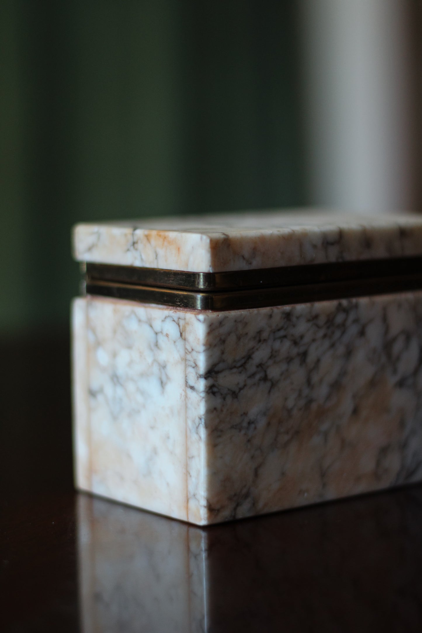 Mottahedeh Design Alabaster Box